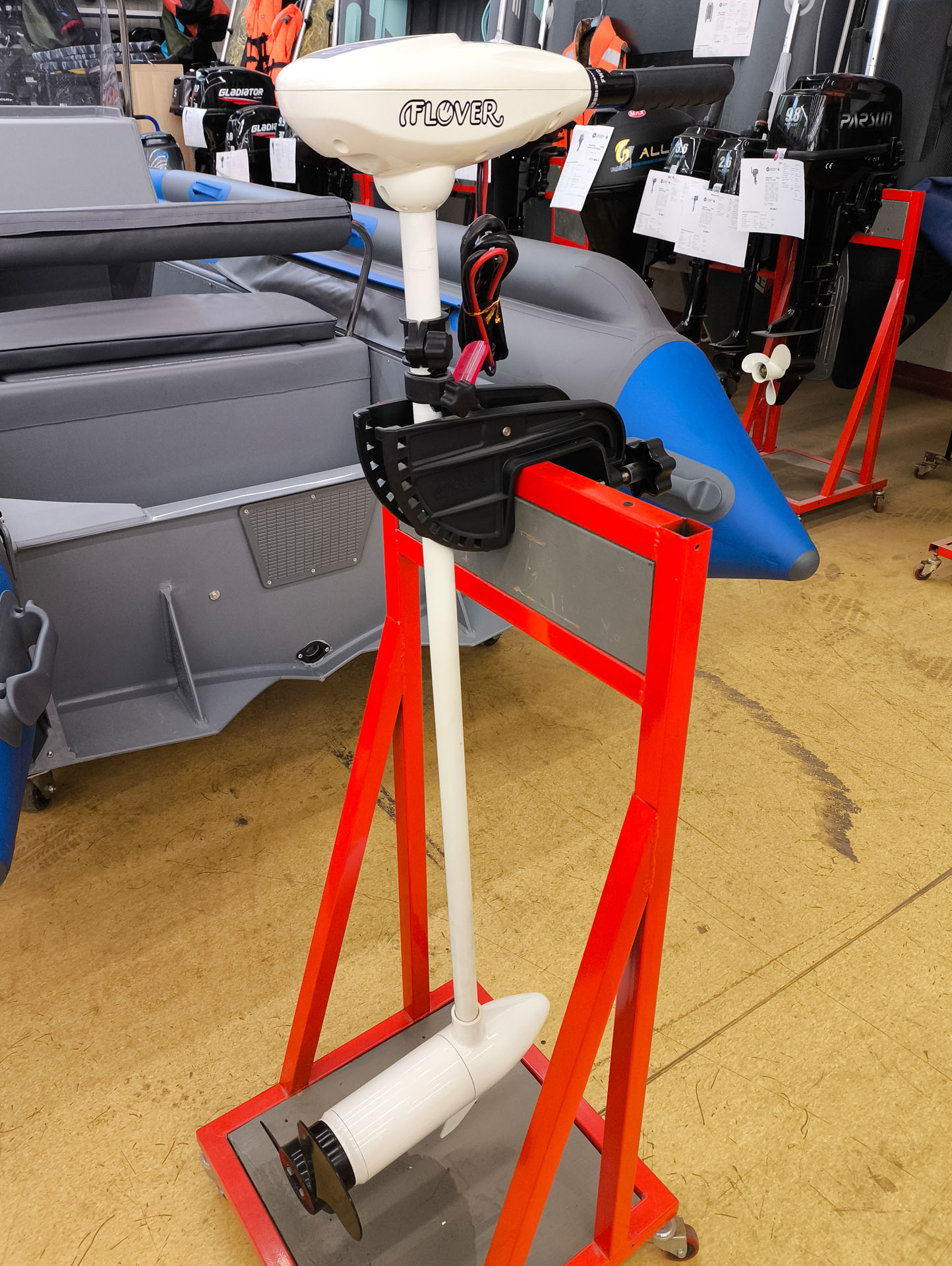 ������ � ������ �������� ������������ Flover F 45 TGS ����� ����� 9.1 �� ��������� ������������ ������� ������ 45 ������ (20.4 ��) ��� ����� �� 1200 ��.