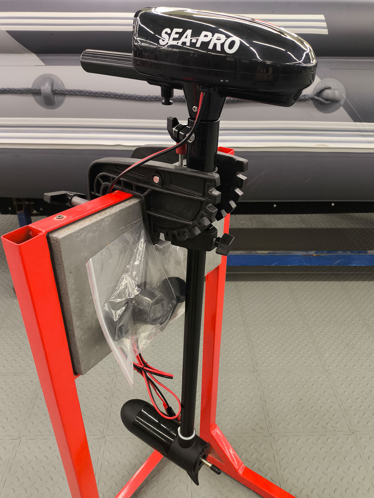 ������� ������ � �������� ������ ������ Sea-Pro T24/60 - ��� ��������� ������������� ��� ��������� �� ������ ����� ���, � ���� ����� ����� ����� - 3,7 ��. ������ � ��������.