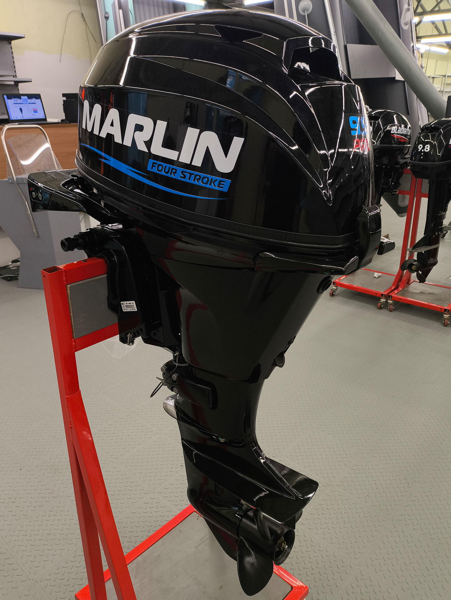 ������������� �������� ����� Marlin MF 9,9 AWRS � ����������� ��������� 20 �.�. ��� ������� ������ 362 ���.�� �� ������� ����������� � ���� ��� ������� � ��������.