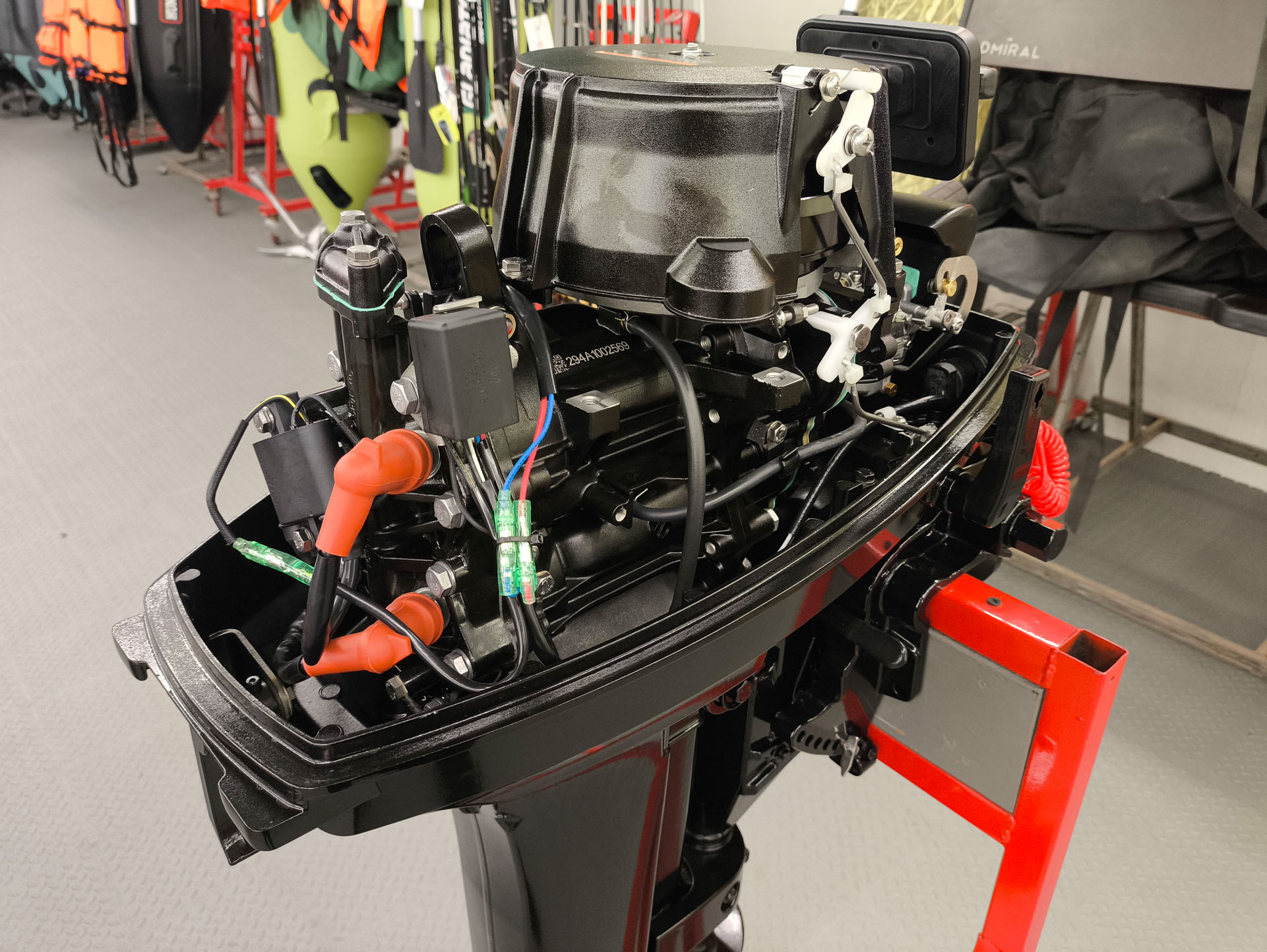 ��������� �������� � ������������� ������� ������ ������� ������ ����� Parsun T9.9 BMS PRO ������� �������� Tohatsu 18 � ��������������� ��� ���������� ������� ����������������.