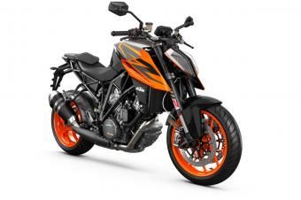 Motocikl_ktm_1290_super_duke_r_2