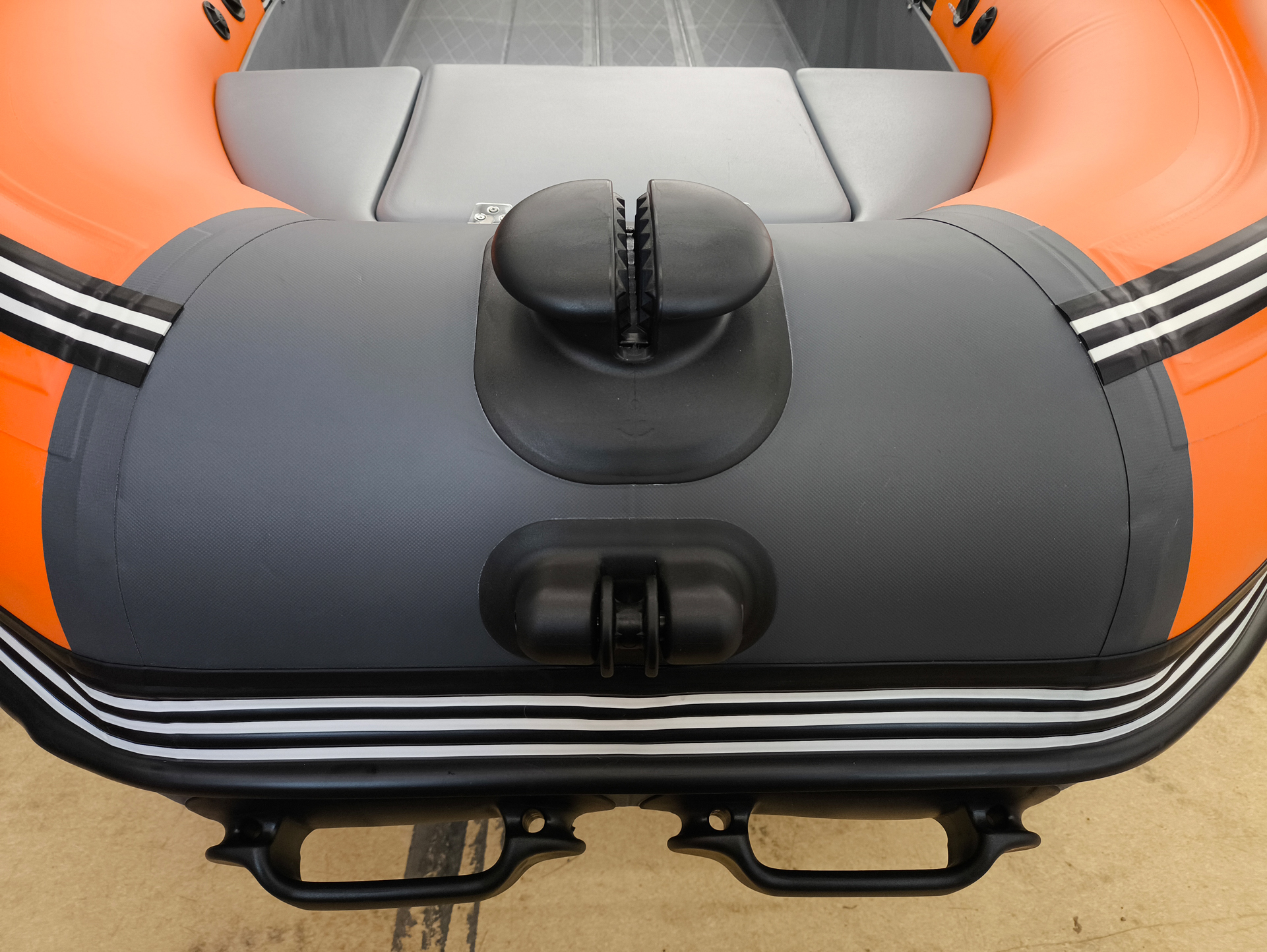 ������������ ����� RIB Angler Tornado 400S Fi �������� ���������� ������� �������� ��� �������� �����, ����� �������� ��������� � ������� ������ ������������.