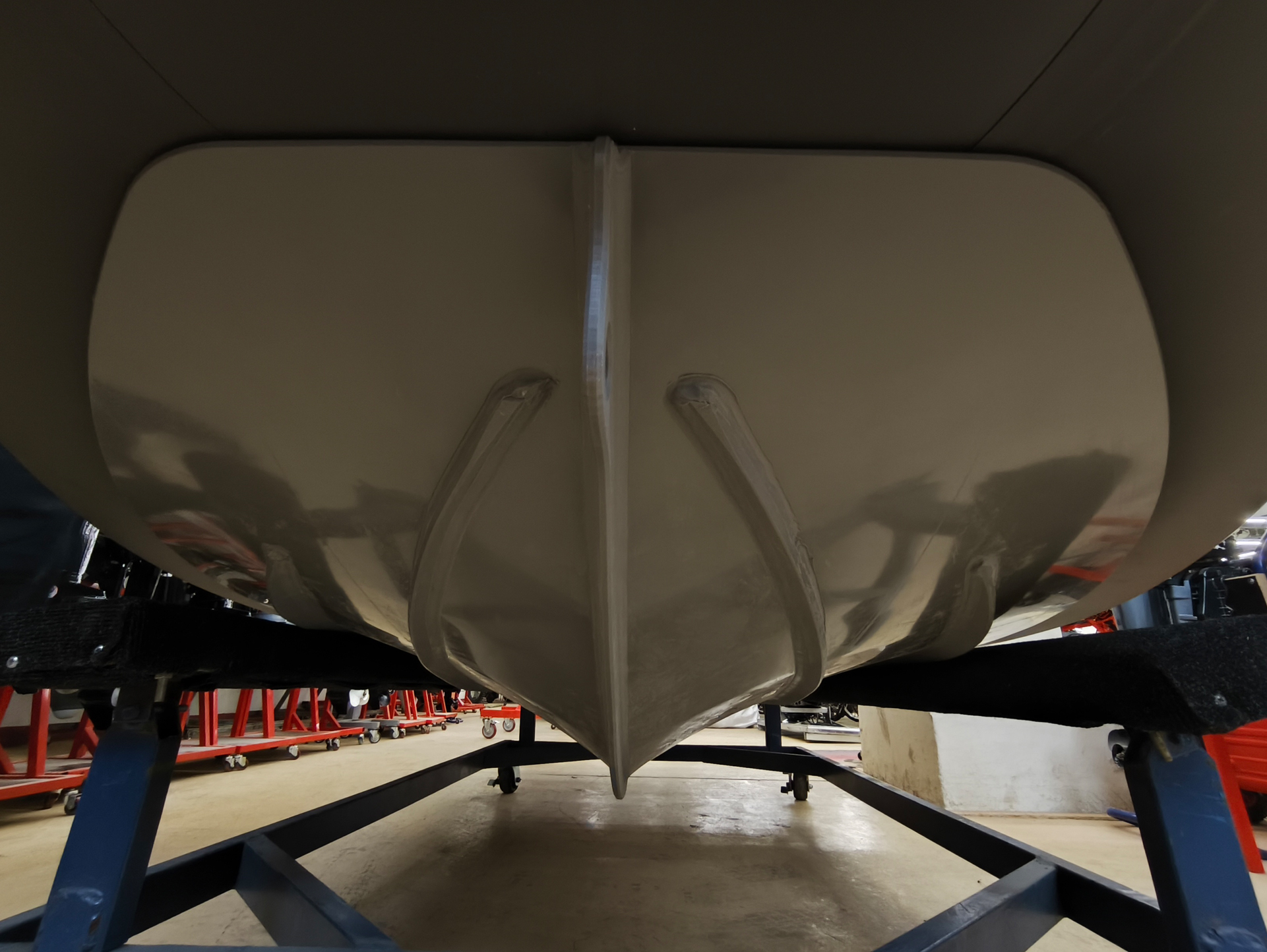 ������� � ���������� ����� RIB Angler Tornado 400S Fi �������� ������� �������� �� ��� �������� 5-8 �� � ������������ 23 �� ������ ��� ������� ���� ���� �� �����.