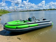 ������������� ����� RIB ����� ������� 400S Fi ������ 4 ����� � ������� 1.7 ����� ������� �� ������� ������� � ����������������� 350 �� ��� ������� ��������.