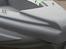 ������� RIB ��� �� ����������� ������� �������� ������������ ����� RIB Tornado 460S FI �������� ������������� � �������� �������, � ������������ ������ ������ 415-540 �� �������� ��� ������ �������.