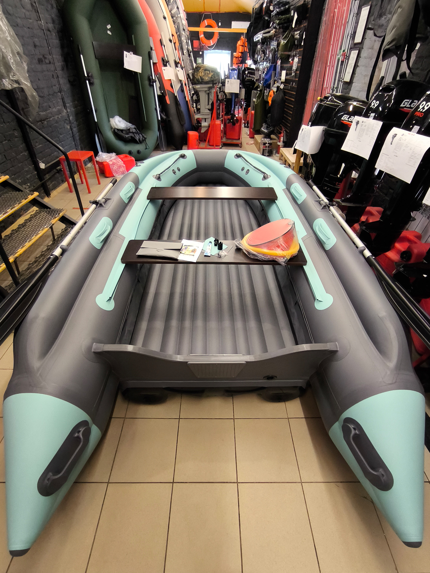 Skat Triton 370Fi ND      ,      20 ..,        .